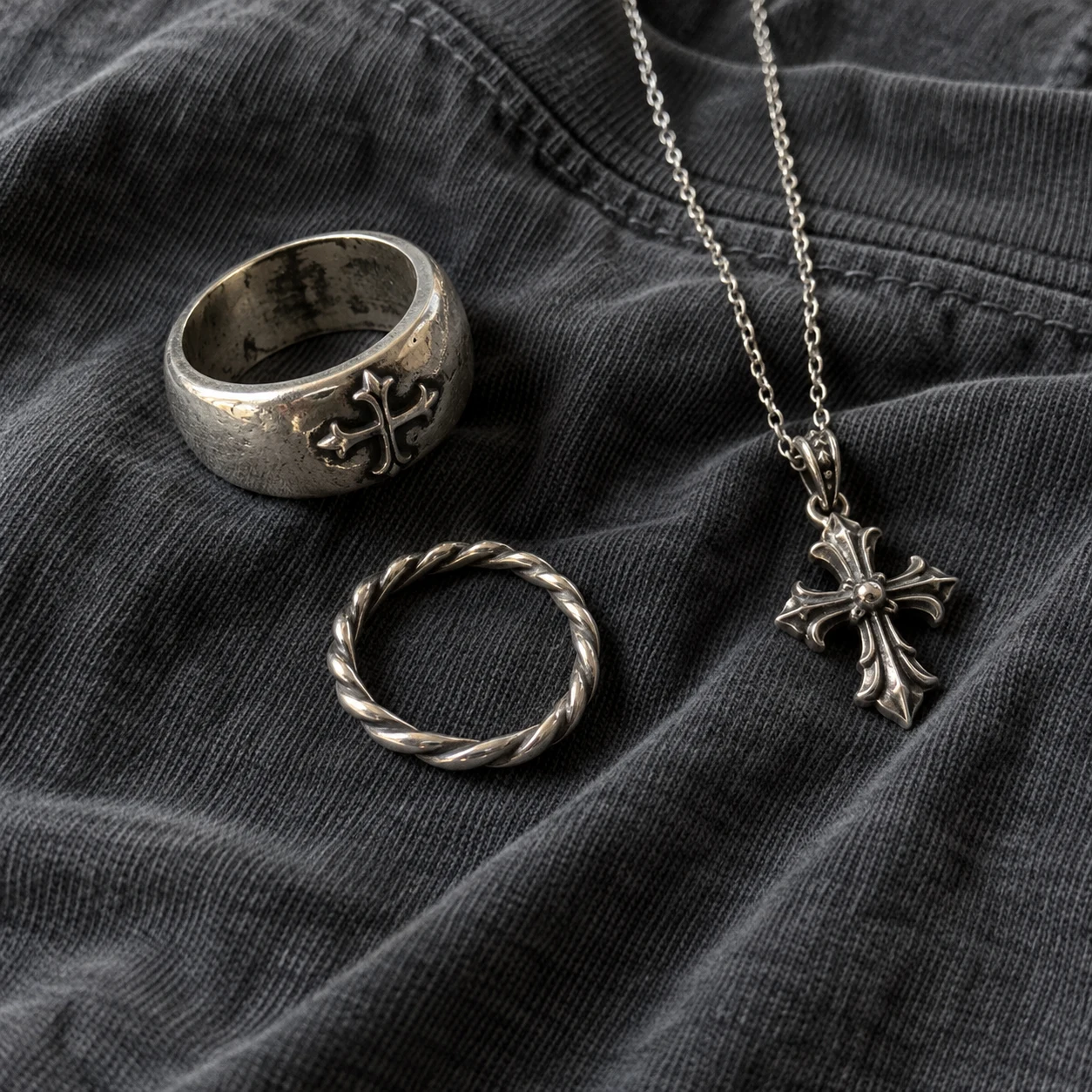 Small silver details — photo 1